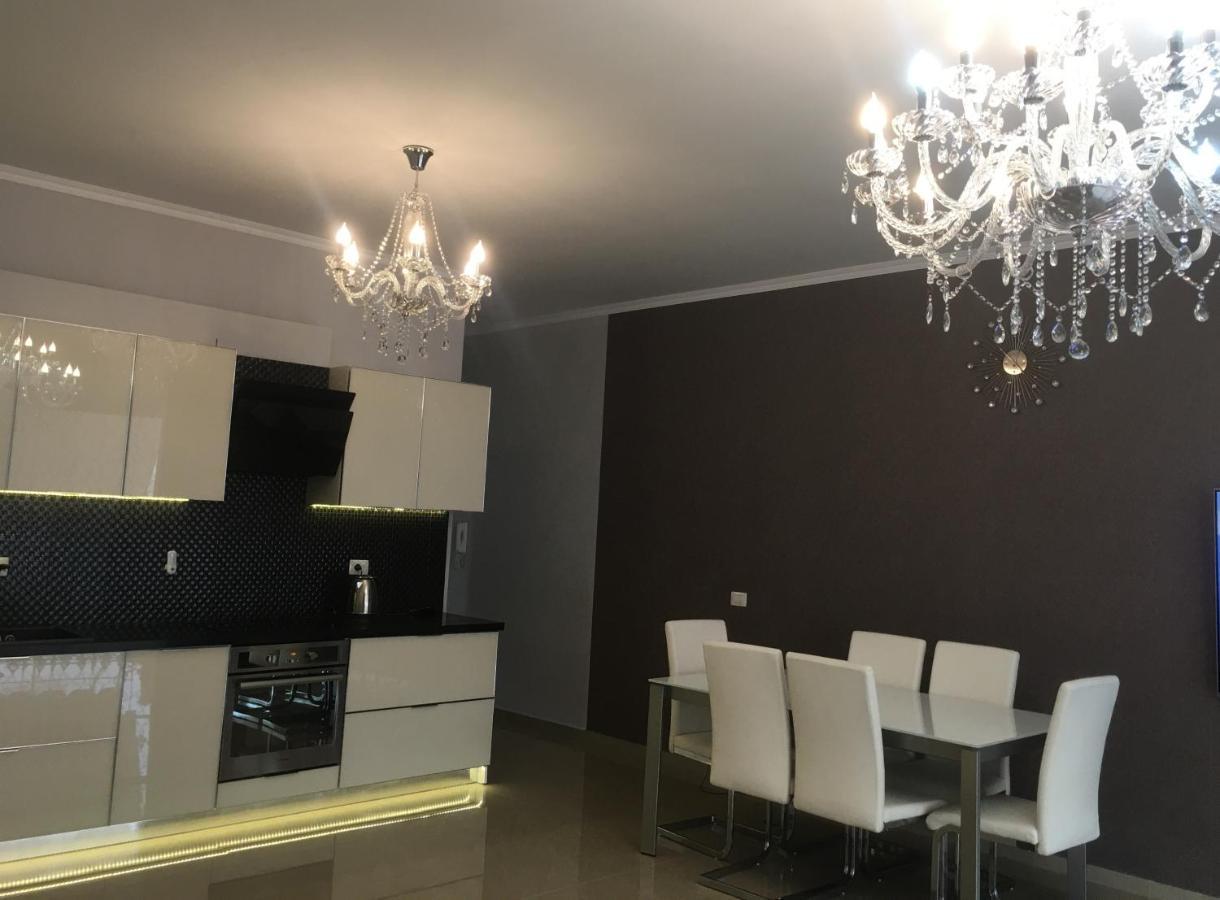 Royal Queen And King Luxury Apartment Sarandë Exteriér fotografie