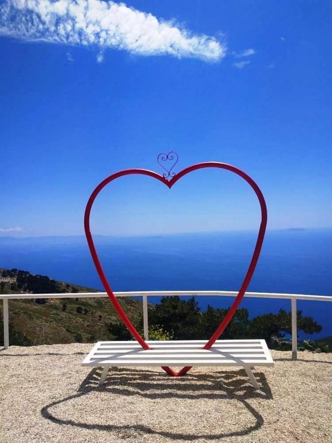 Royal Queen And King Luxury Apartment Sarandë Exteriér fotografie